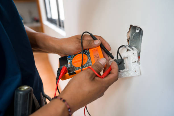 Best Electrical Outlet Installation and Repair  in Green Oaks, IL